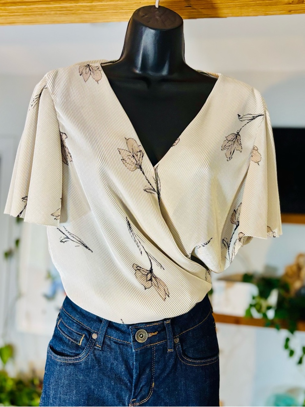 ASTR The Label Floral Pleated Top – XL